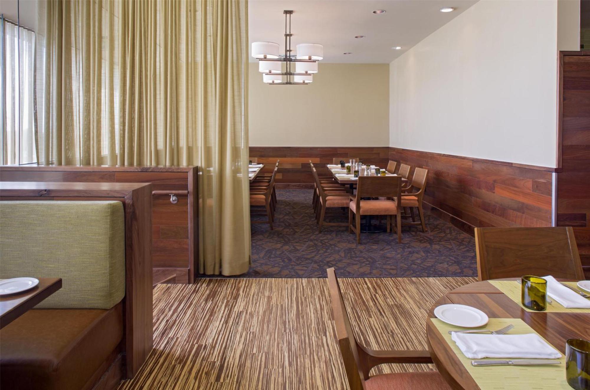 Hotel Hyatt Regency International Airport