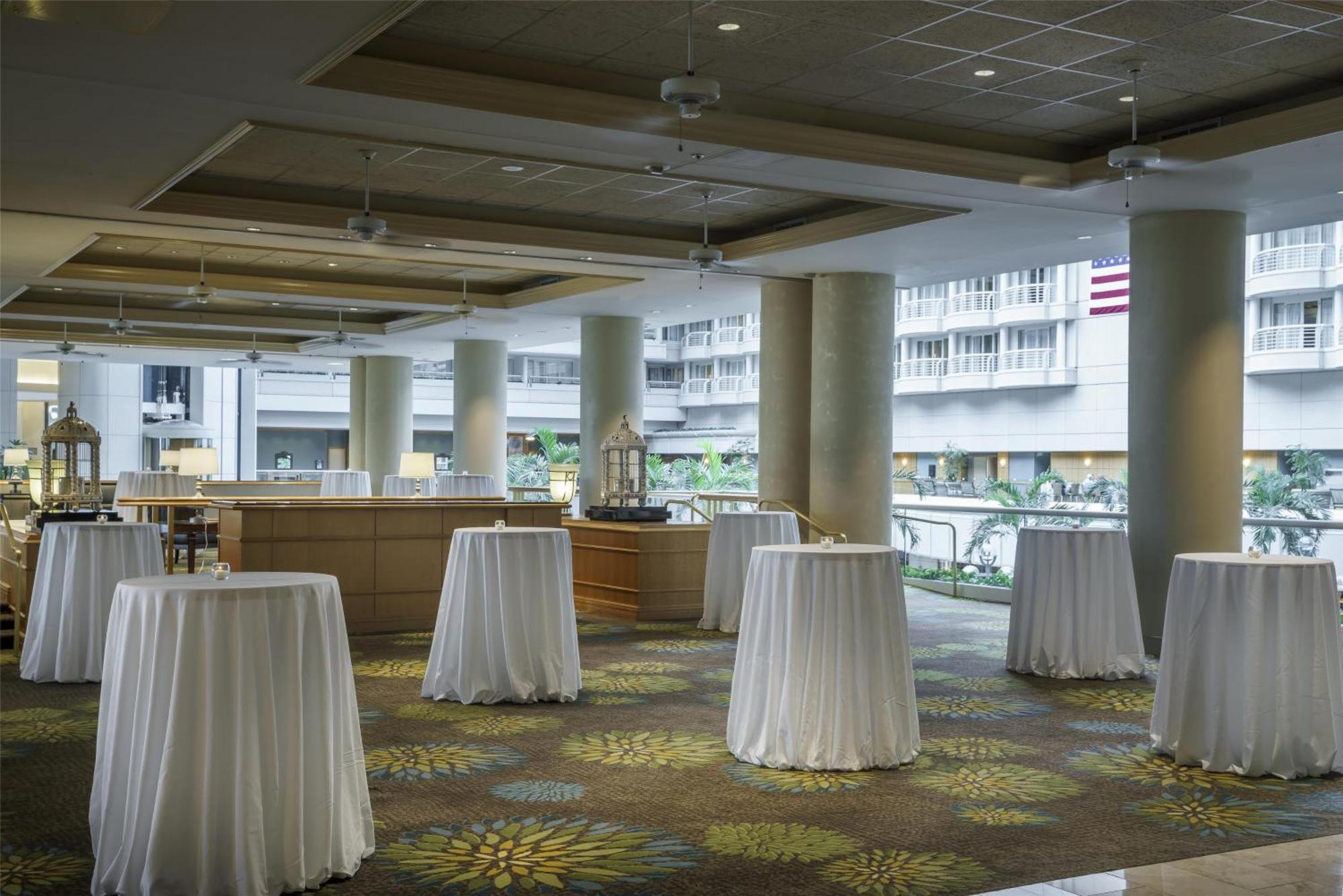 Hyatt Regency International Airport Hotel